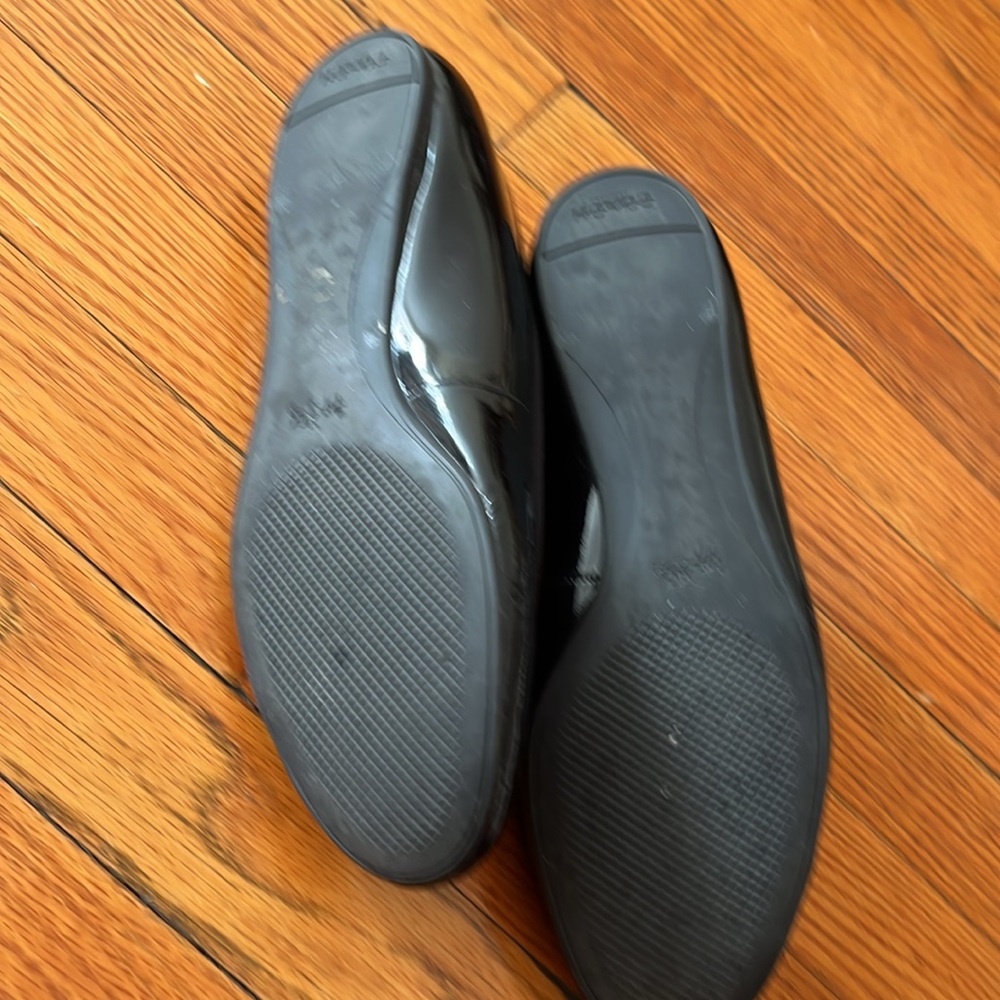 Coach patent leather shoes size 8 - Picture 4 of 9
